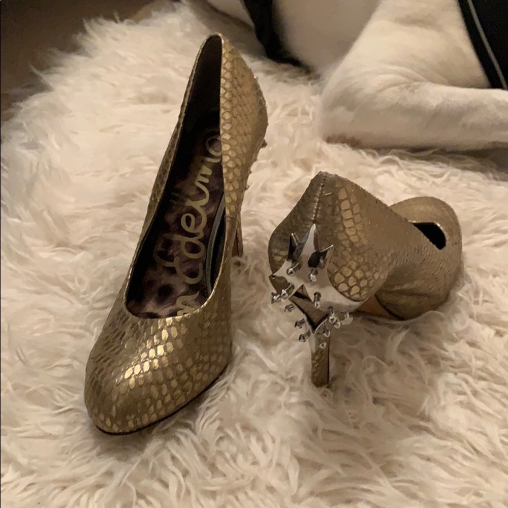 Sam Edelman size 7.5 (run big)
